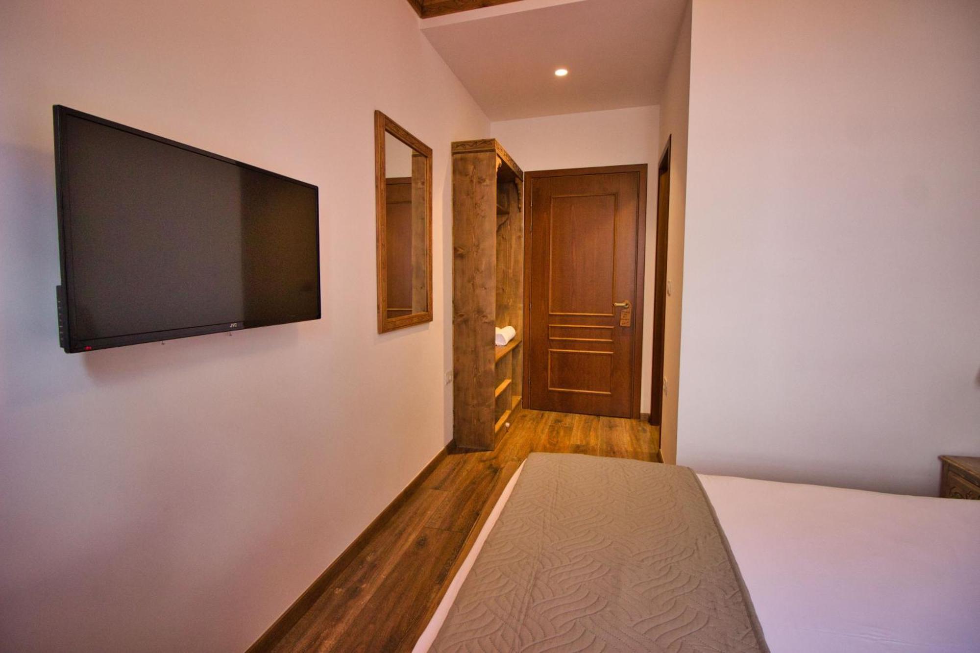 4 Rooms Gjirokastra Екстериор снимка